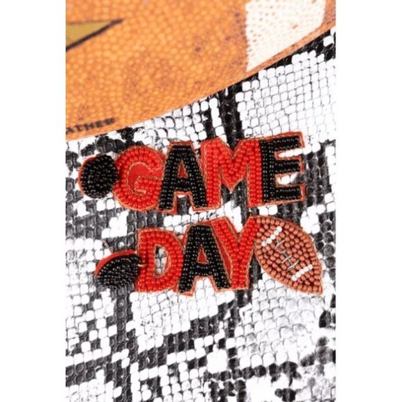 RED AND BLACK 'GAME DAY' FOOTBALL BANNER SEED BEAD EARRINGS - Picture 1 of 1